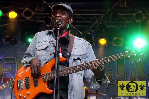 Lloyd Parks (Jam) We The People Band 19. Reggae Jam Festival - Bersenbrueck 03. August 2013 (17).JPG